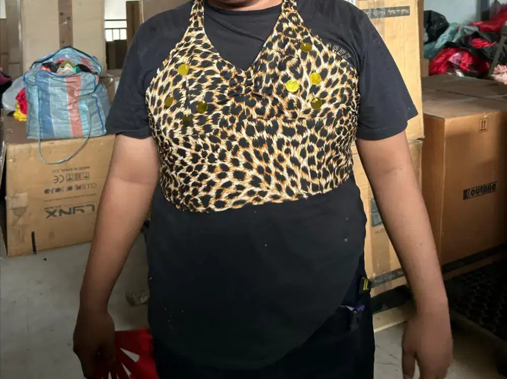 Baju atasan macan
