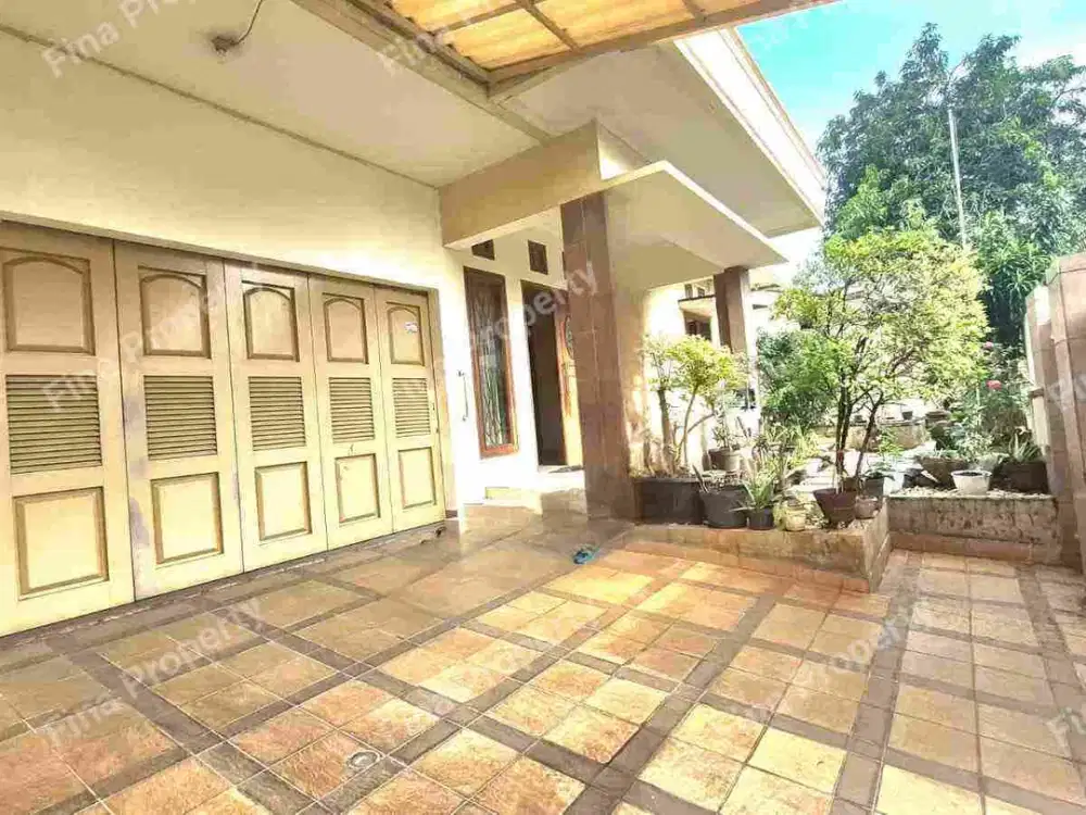 Rumah Bagus Turun Harga di Kebayoran lama