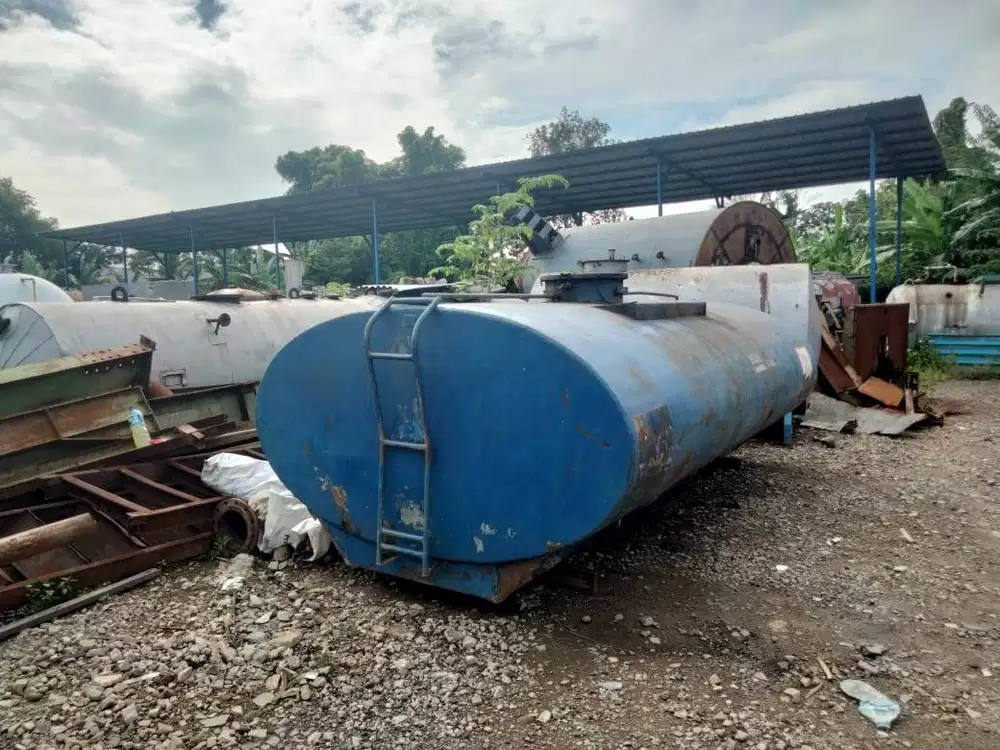 Tangki Solar/Air/softener  Kapasitas 8000 L