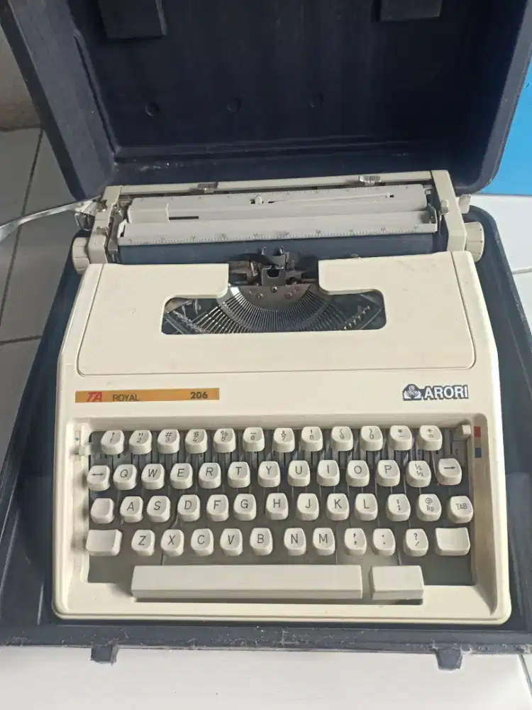mesin tik aurori