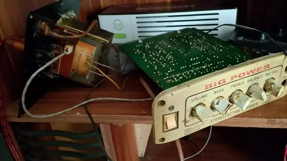 Mesin copotan speaker aktif