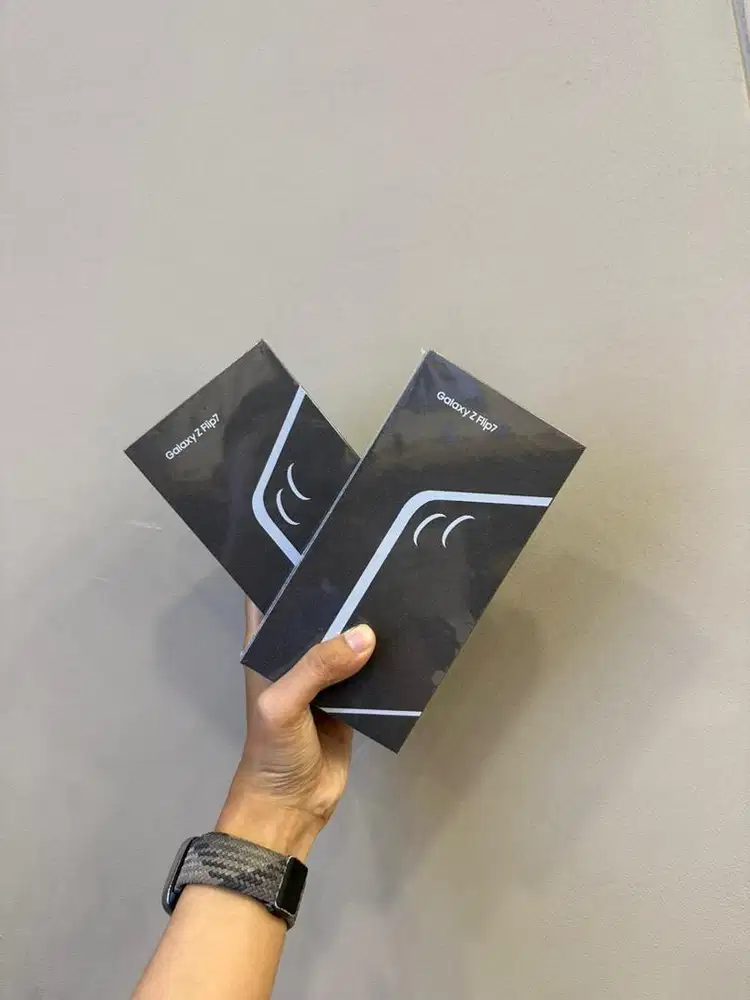 Samsung Zflip 7 resmi