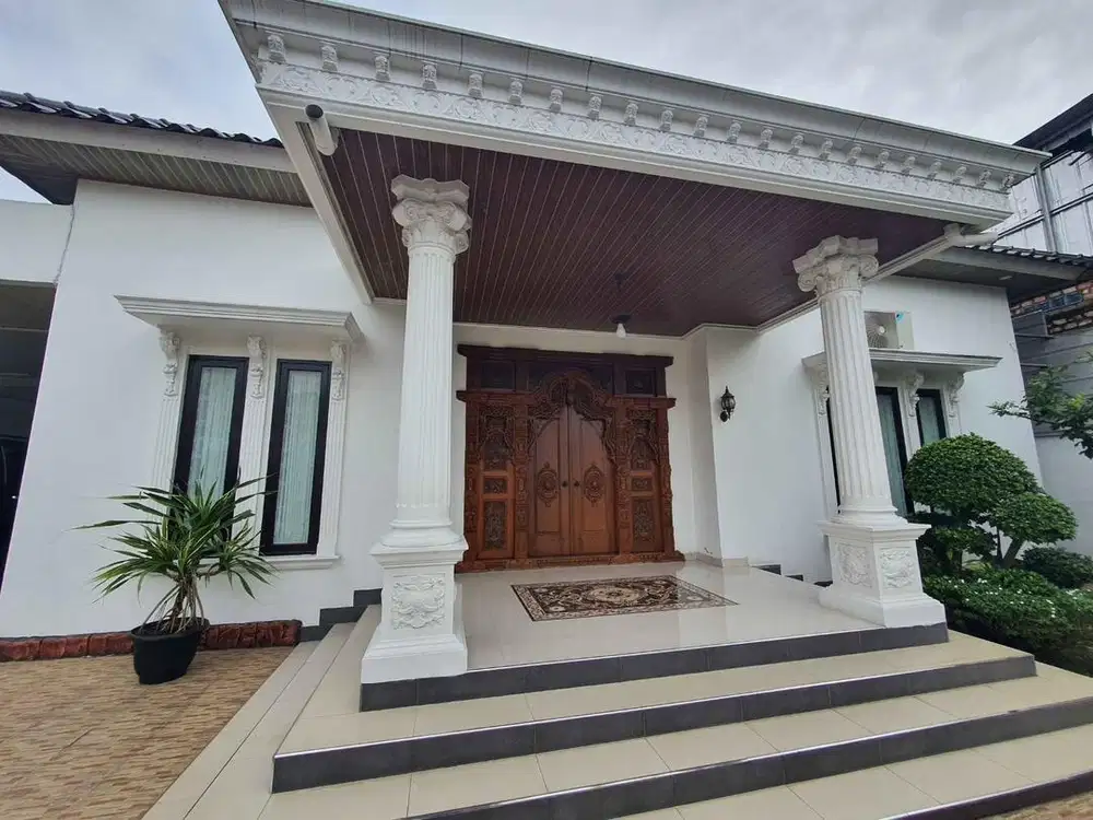 Dijual rumah mewah 1 lantai sangat strategis