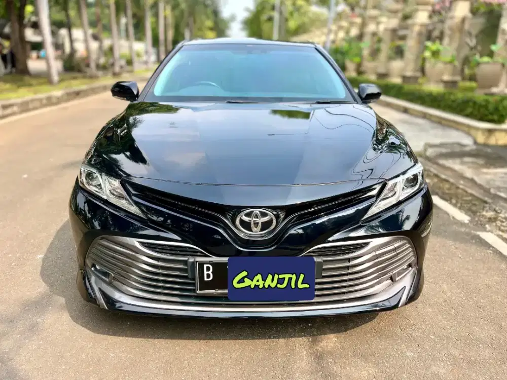 Camry 2.5 V Matic Hitam 2021 Like New Promo
