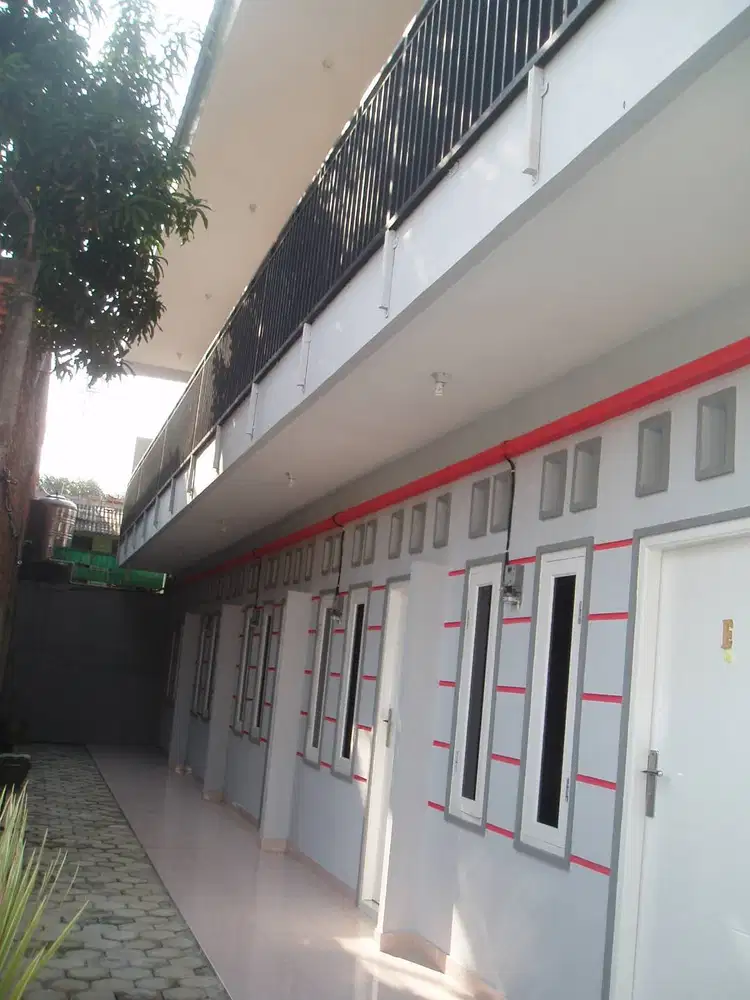 Disewakan Petakan tidak Banjir di Lt.1 dan Lt 2 bisa parkir Mobil