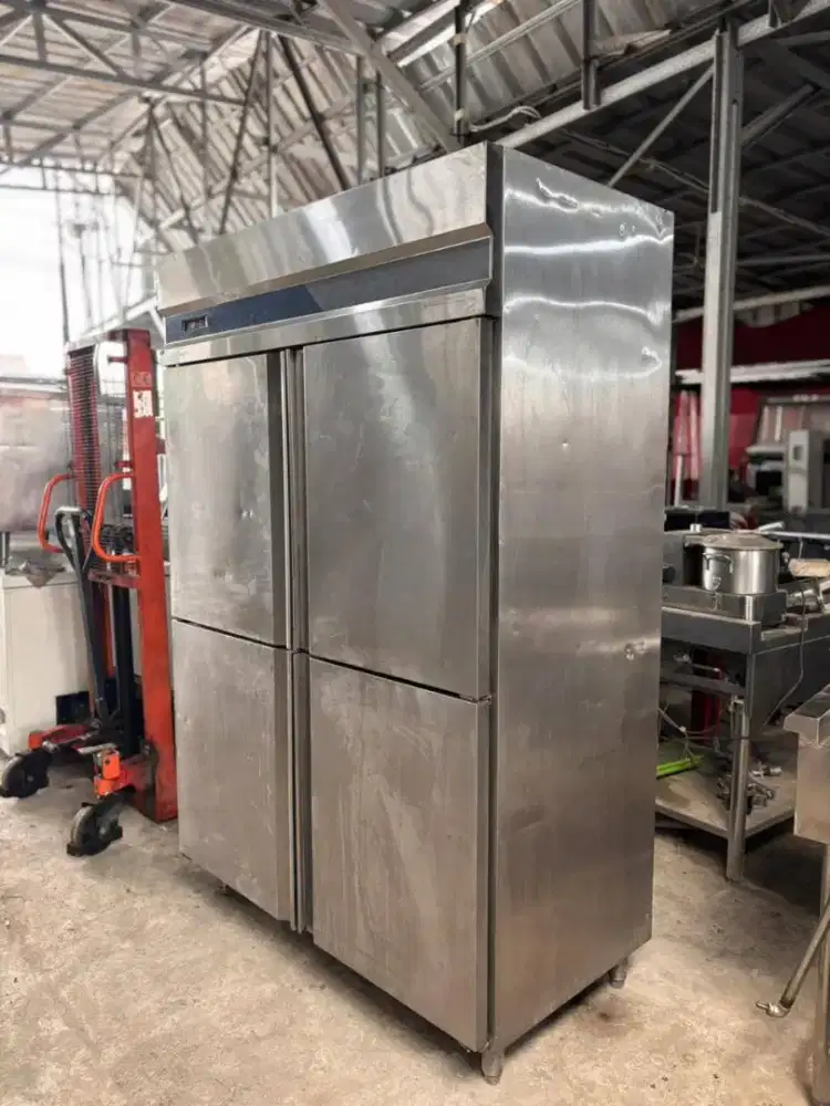 Uprightchiller 4 pintu sandenintercool