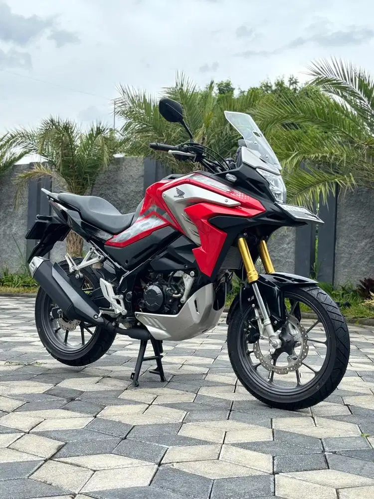 Odo 15 Perak Honda CB 150X CBX thn 2024 Merah Silver Koko Motor