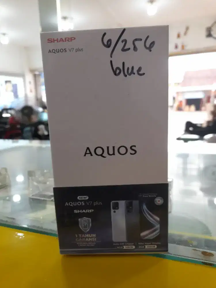 HANDPHONE SHARP AQUOS V7 PLUS 8/256