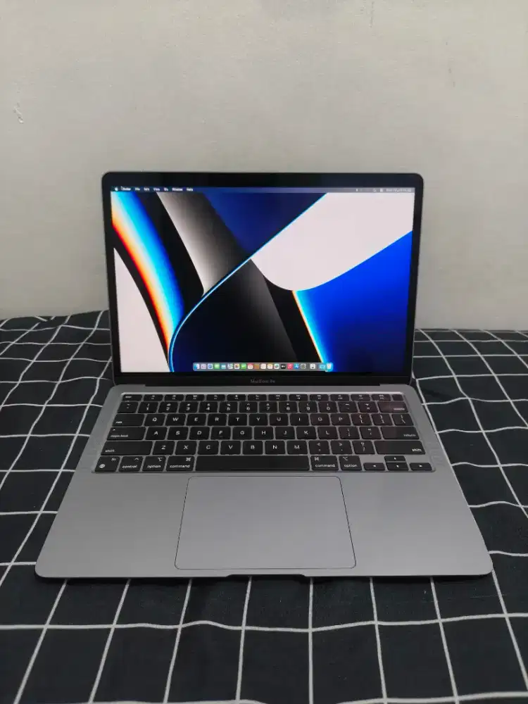 Macbook air m1 2020 8gb/128gb