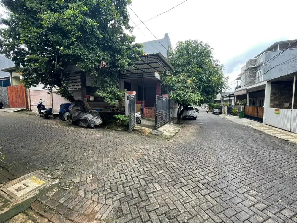 Rumah dijual hook jalan utama lebar