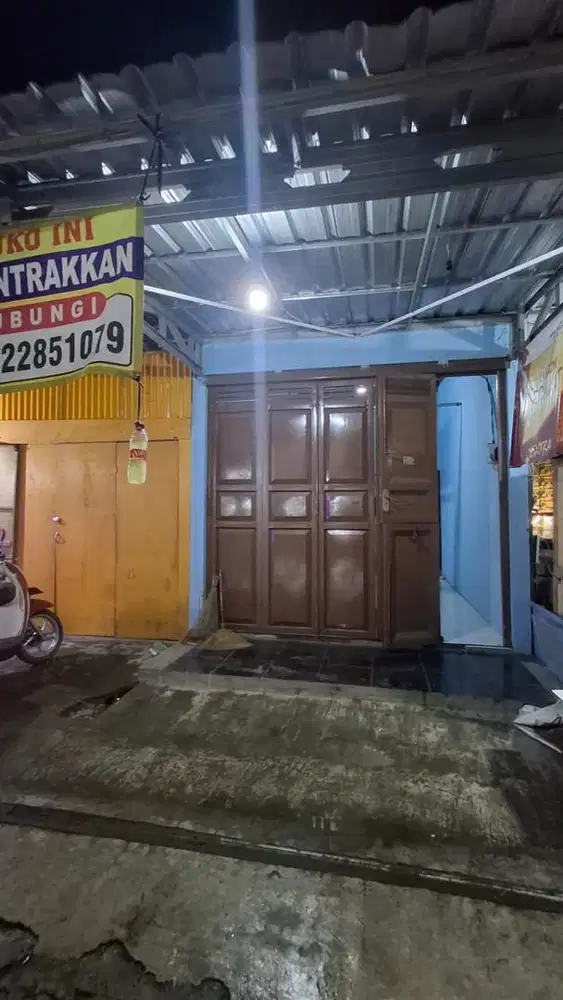 DI SEWAKAN RUKO DEKAT PASAR JEMBATAN COMAL