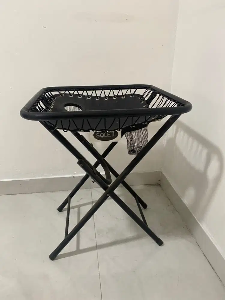 Meja lipat hitam merk soleil