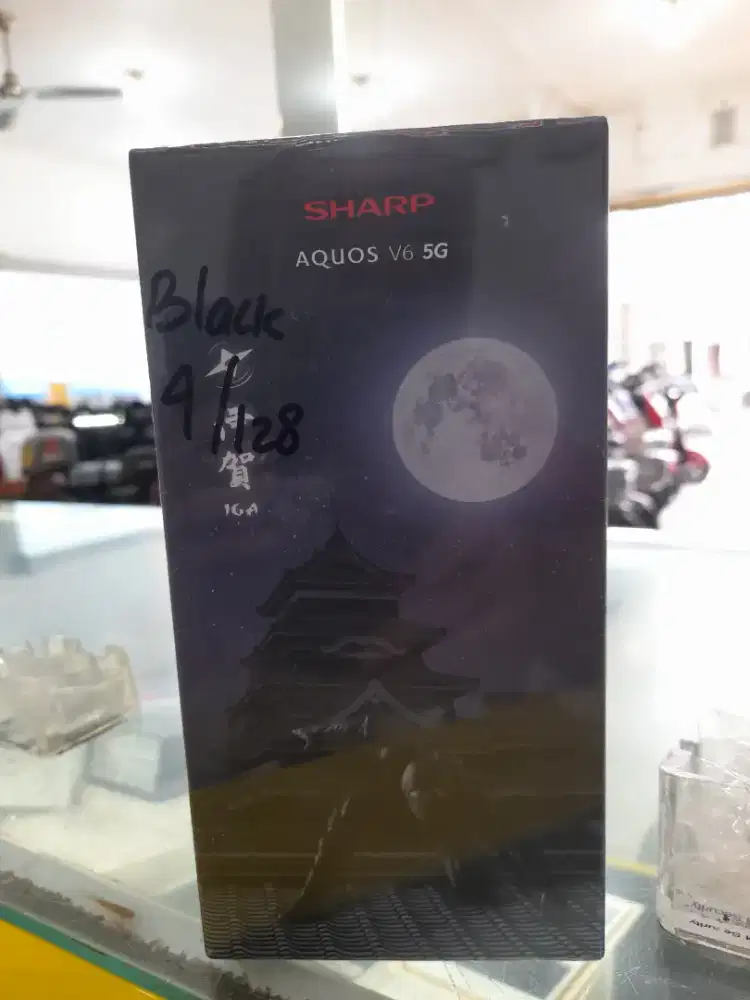 HANDPHONE SHARP AQUOS V6 5G