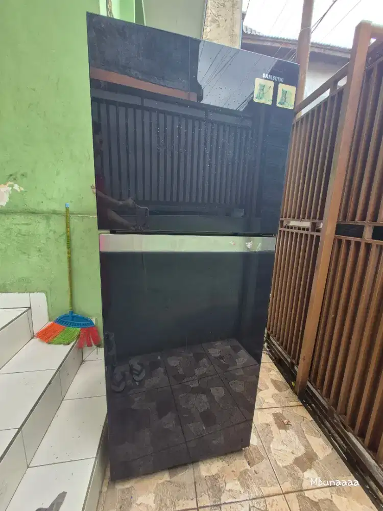 Kulkas 2 pintu Samsung inverter orisinil segel jumbo mantap