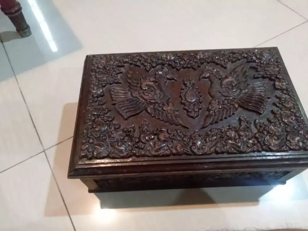 Kotak Perhiasan Ukiran Kayu Jepara