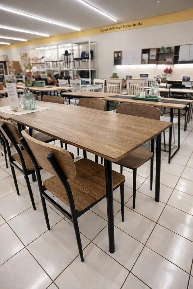 Meja makan set 4 kursi selma informa