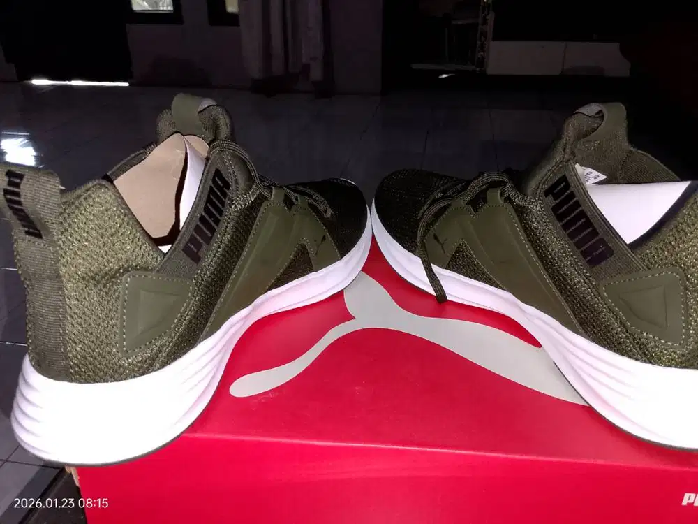 Sepatu puma Asli