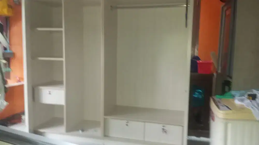 Lemari slading 2 pintu