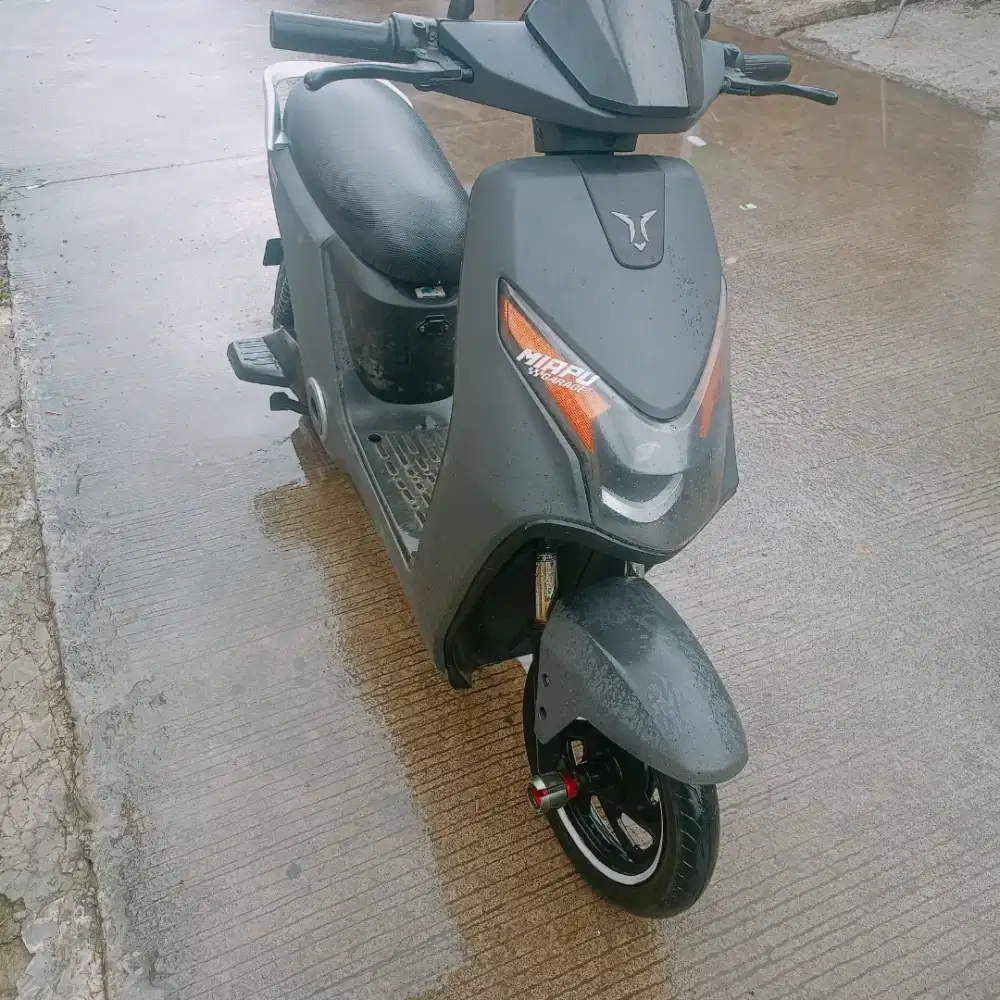 speda listrik uwinfly