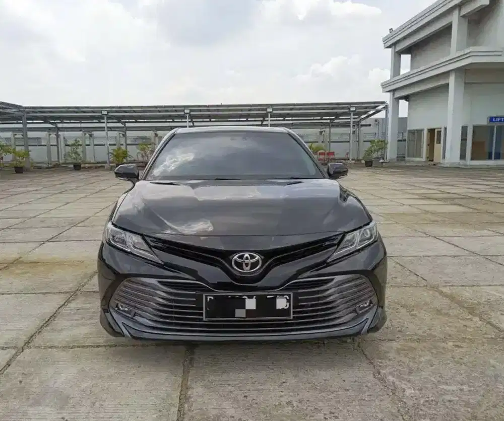 Toyota Camry 2.5 V A/T 2019