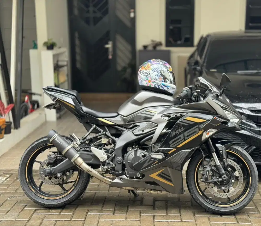 KAWASAKI ZX25R ABS Quick Shifter 2022