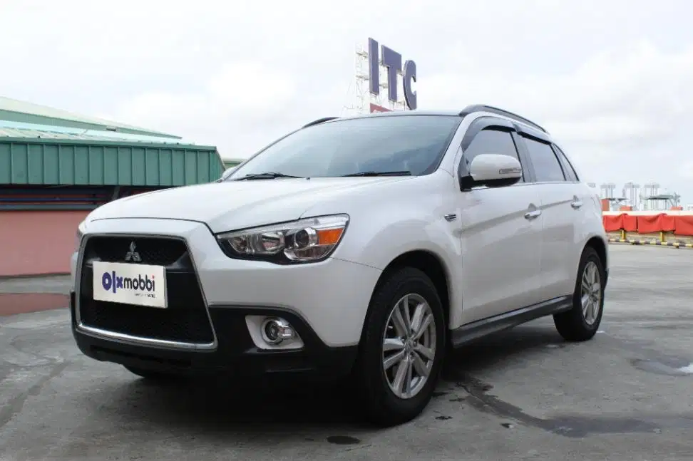 TDP 7,JT Mitsubishi Outlander Sport 2.0 PX Bensin-AT Putih 2014