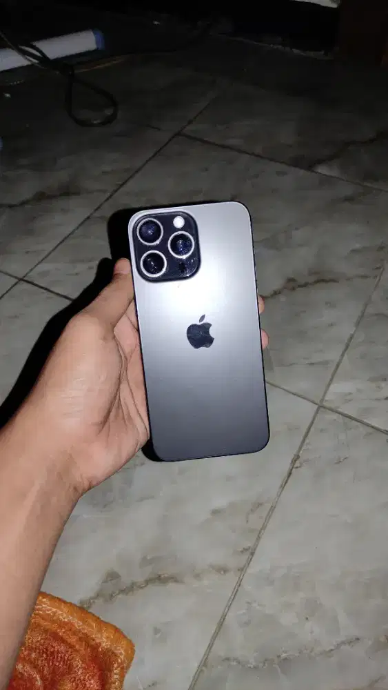 Iphone 15pm ibox 256