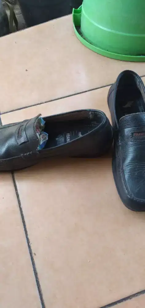 Jual sepatu kulit ASLI