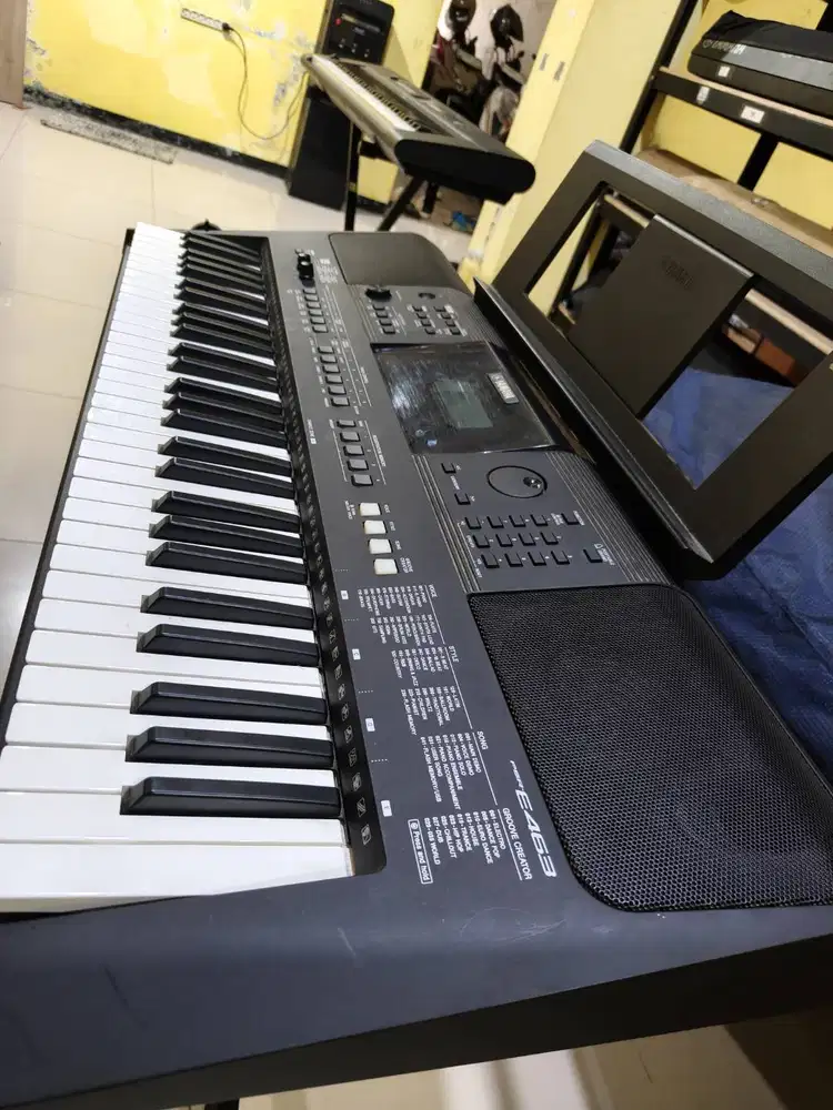 Keyboard yamaha psr-e463 dus second like new