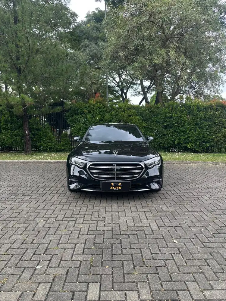 Mercedes-Benz E200 2023 Bensin