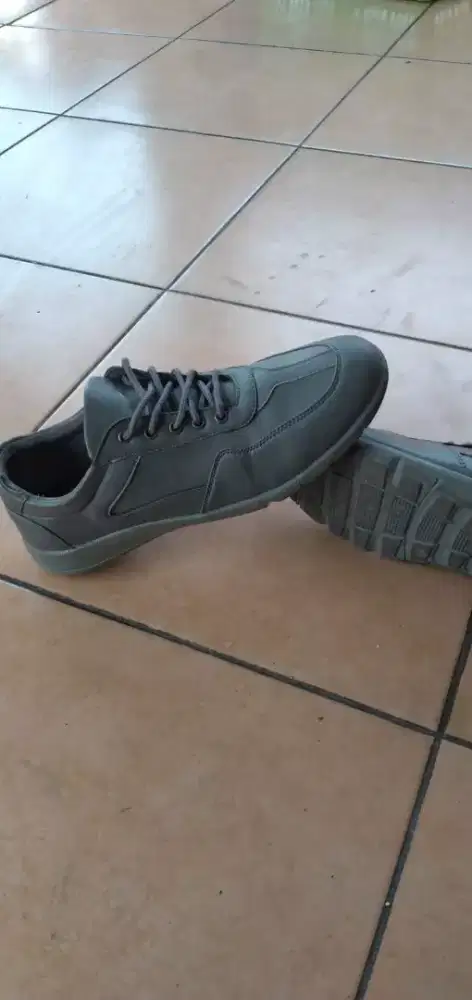Jual sepatu Dr.kevin