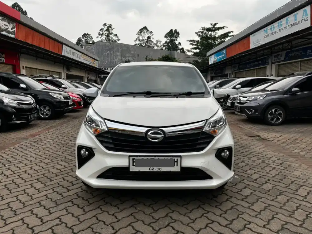 DAIHATSU SIGRA R AT DELUXE 2022 WHITE EDITION