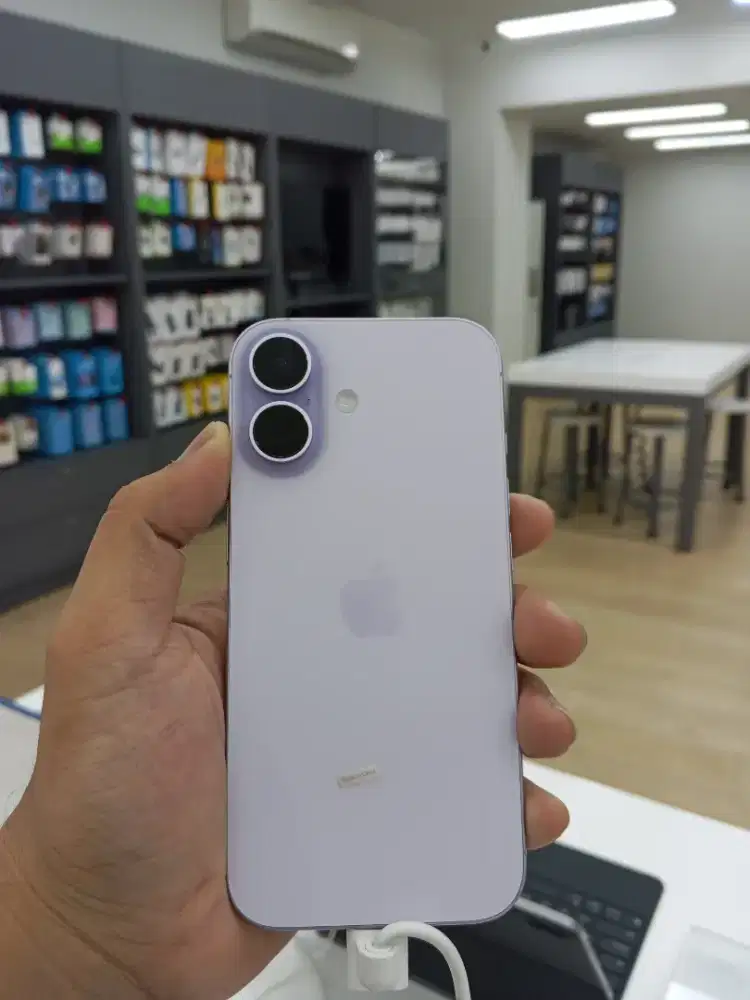 Kredit iPhone 17 garansi iBox