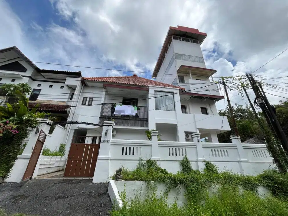 Dijual Rumah Mewah 7 BR di Kawasan Elite Nusa Dua Strategis & Eksklusi