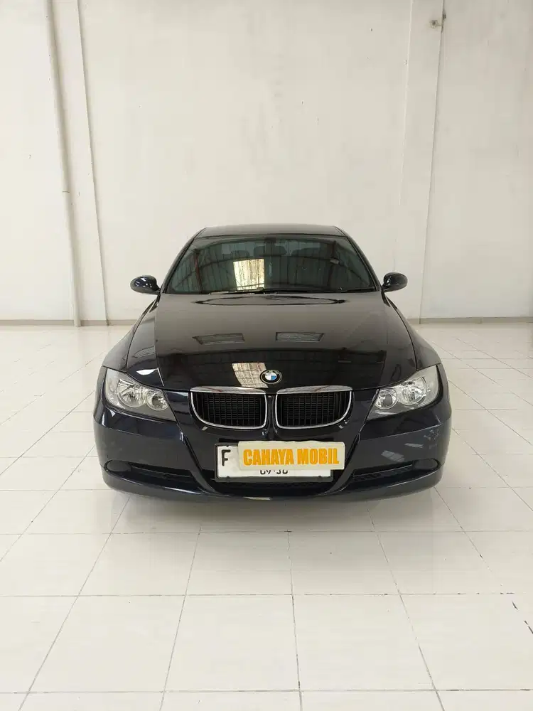 BMW 320i E90 2005