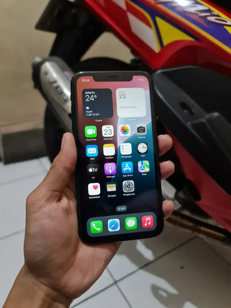 Iphone xr 64 ibox garansi resmi