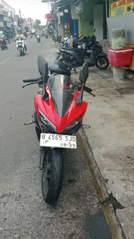 Dp 500rb Honda CBR 150 R 2019 Cash dan Kredit