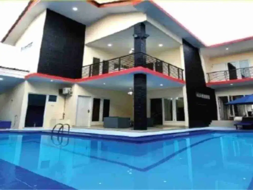 Jual Rumah Murah Strategis Swimming pool di Jakarta Selatan Jaksel