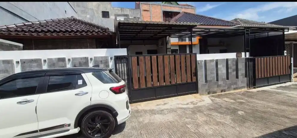 Rumah dekat Akpol jatingaleh Semarang