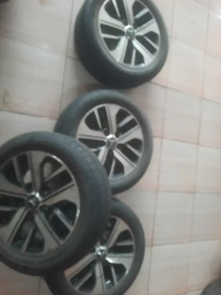Velg oem xpander r16