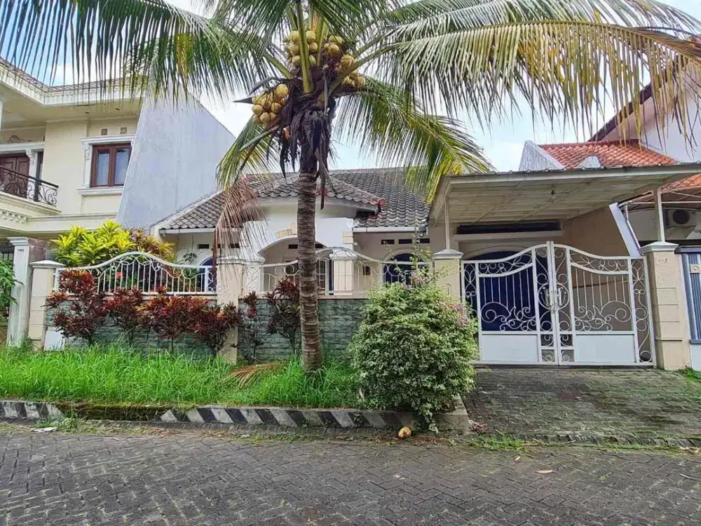 Rumah Murah Luas 240 Kompleks Mewah Araya