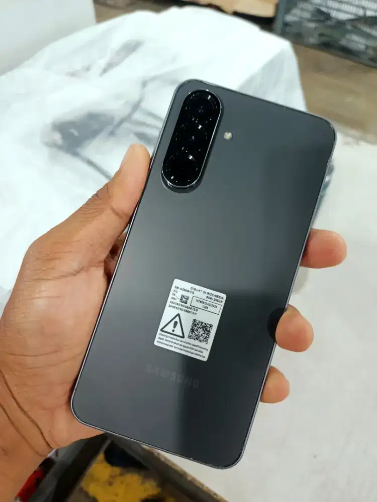 Samsung a56 5G 8 256 black fullset garansi on