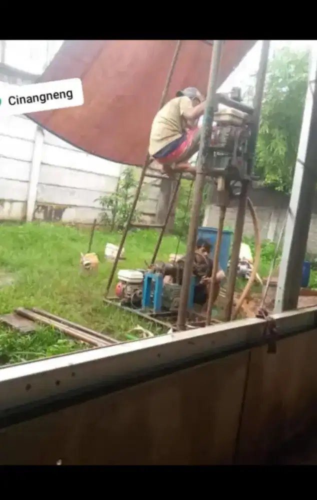 Tukang sumur bor bebatuan