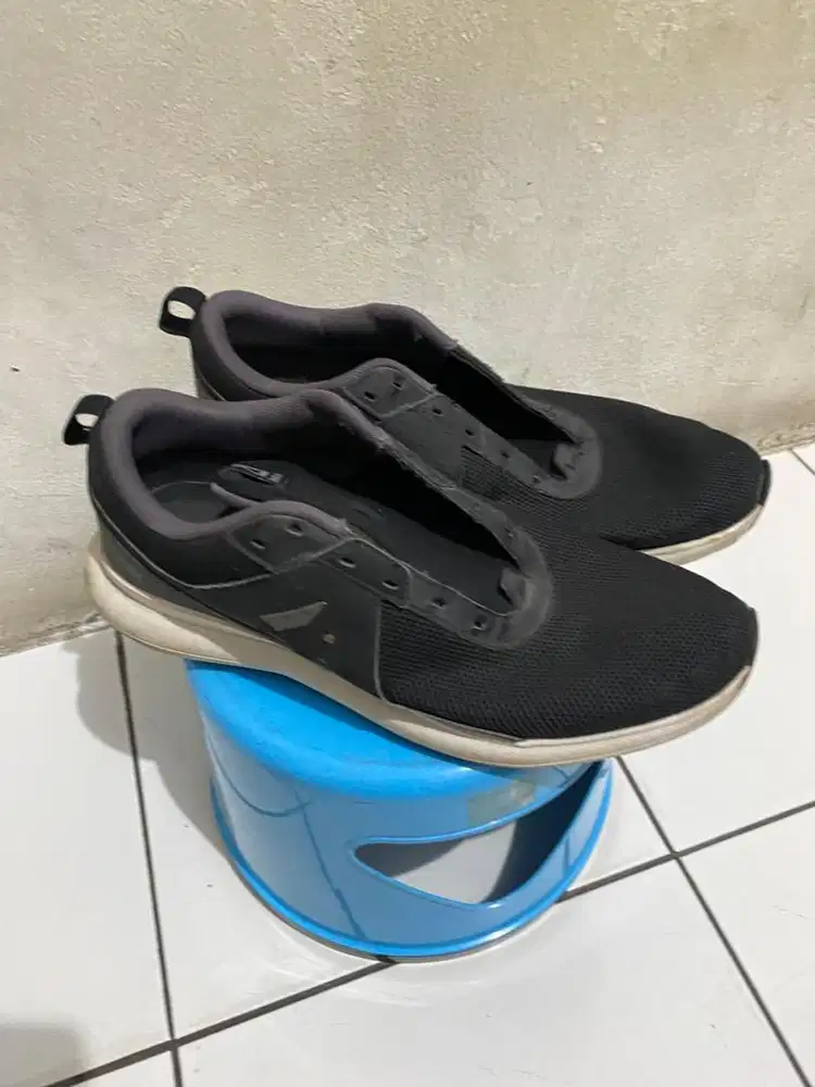 Jual sepatu rebook ori ukuran 44