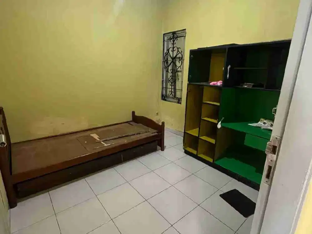 Dijual rumah palem semi
