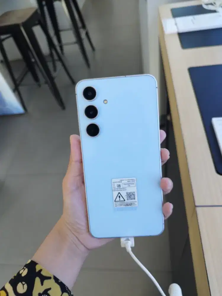 Samsung S25 FE free adapter