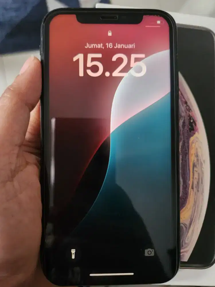 I Phone XR 64gb all operator