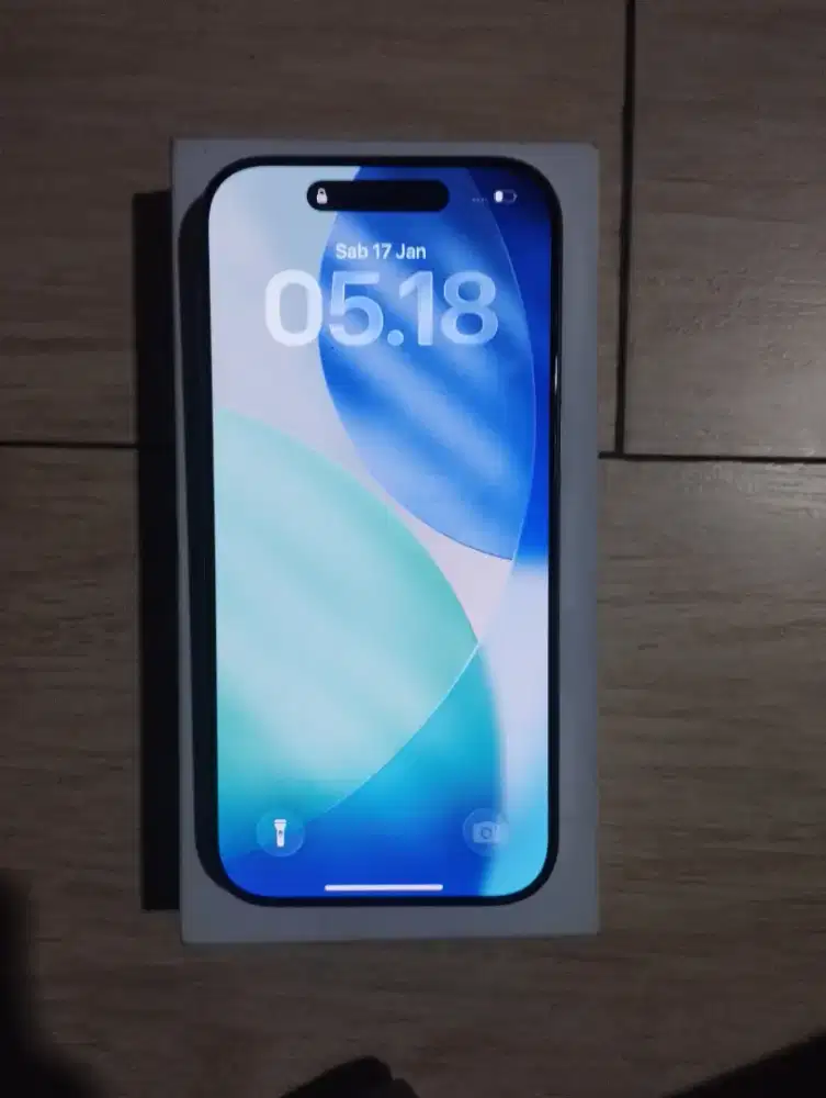 iPhone 16 Pro 128GB iBox