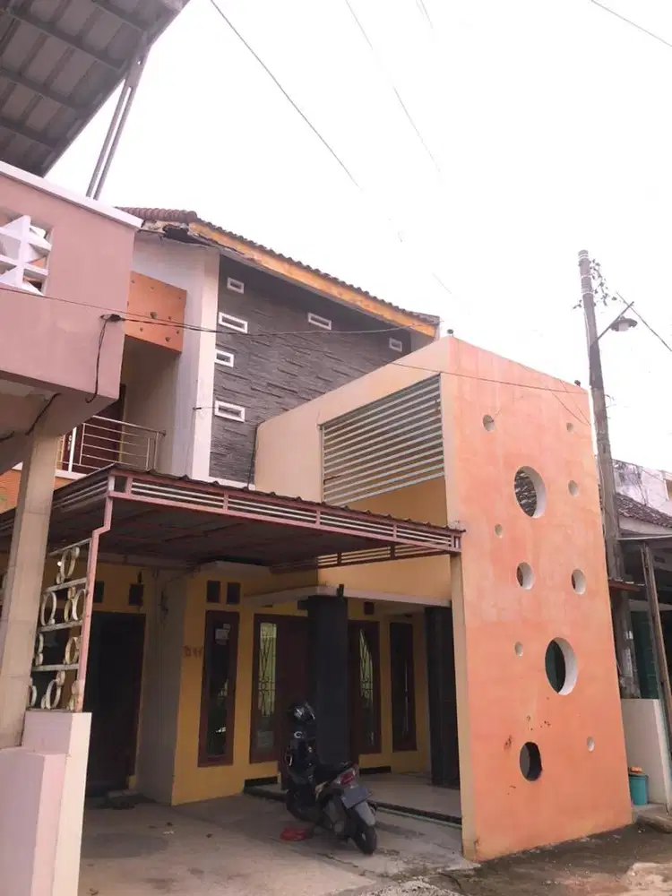 dijual rumah 2 lantai full furniture