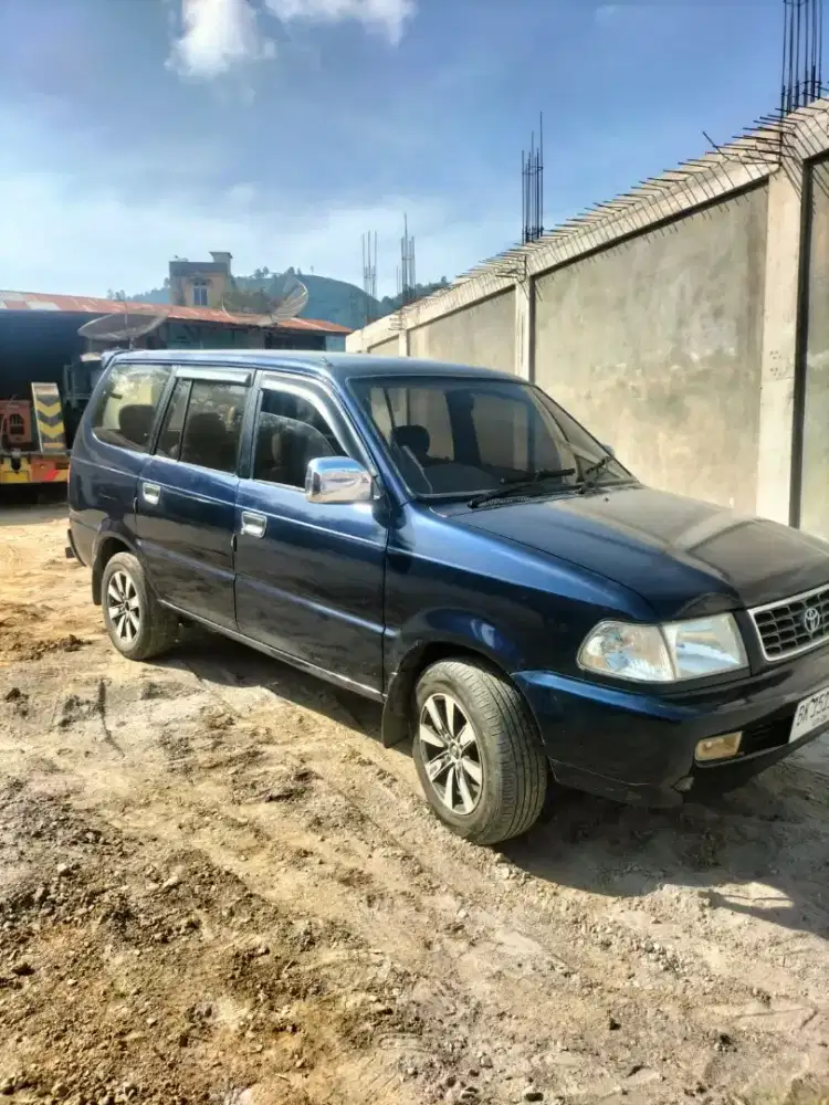 Kijang kapsul lgx Diesel 2001